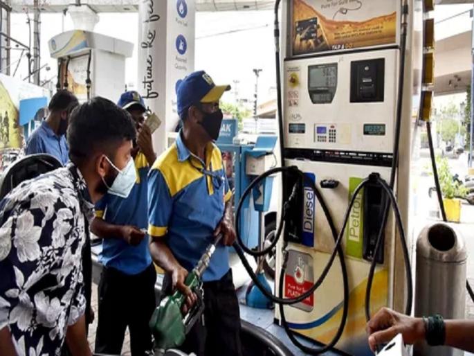 Crude oil prices fell by 14$ in a month, petrol-diesel prices in India remained same | कच्चा तेलाचा भाव 14 डॉलरने घसरला, पण भारतात पेट्रोल-डिझेल जैसे थे; जाणून घ्या आजचे दर...