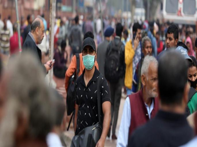 Citizens in Corona infected areas continue to suffer: Lack of 'social distance' | कोरोना संक्रमित भागातील नागरिकांचा बेशिस्तपणा सुरूच : 'सोशल डिस्टन्स'चा अभाव  Citizens in Corona infected areas continue to suffer: Lack of 'social distance' | कोरोना संक्रमित भागातील नागरिकांचा बेशिस्तपणा सुरूच : 'सोशल डिस्टन्स'चा अभाव