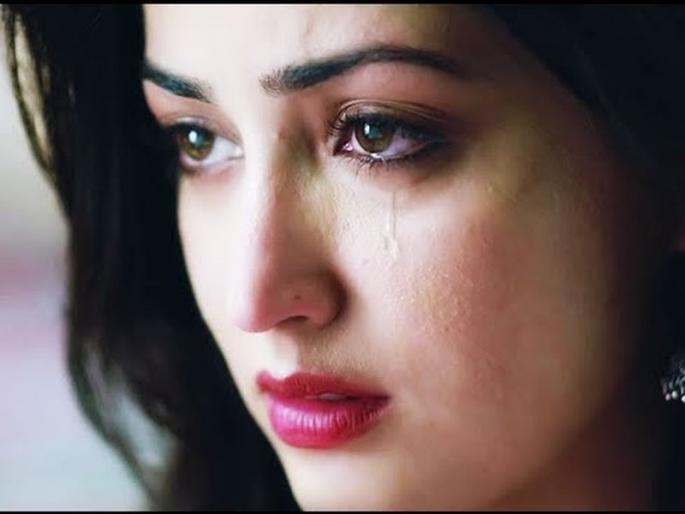 Tears are good for health : Tears are good for human health know benefit stress eyes | Tears are good for health : फक्त हसणंच नाही तर रडणंसुद्धा आरोग्यासाठी हिताचं; रडण्याचे फायदे वाचून व्हाल अवाक्