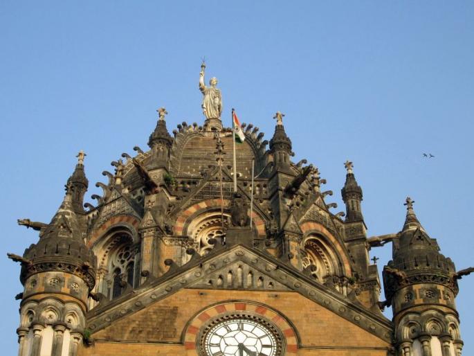 Csmt museum dispute; Not only the entire building, but also the bottom and first floor museum, one step behind the railway board | सीएसएमटी संग्रहालय वाद; संपूर्ण इमारत नाही केवळ तळ आणि पहिला मजल्यावर संग्रहालय, रेल्वे बोर्डाचे एक पाऊल मागे Csmt museum dispute; Not only the entire building, but also the bottom and first floor museum, one step behind the railway board | सीएसएमटी संग्रहालय वाद; संपूर्ण इमारत नाही केवळ तळ आणि पहिला मजल्यावर संग्रहालय, रेल्वे बोर्डाचे एक पाऊल मागे