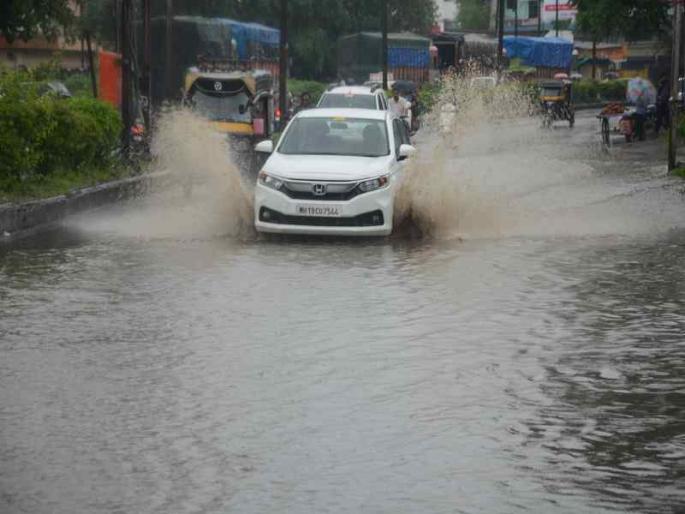 The offspring completely disrupted life | संततधारेने जनजीवन पूर्णपणे विस्कळीत