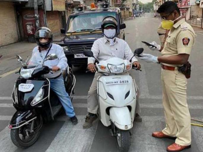 CoronaVirus: Nanded police recover fine of Rs 70 lakh from vehicle holders during lockdown | CoronaVirus : लॉकडाऊन काळात नांदेड पोलिसांनी वाहनधारकांकडून ७० लाखांचा दंड केला वसूल CoronaVirus: Nanded police recover fine of Rs 70 lakh from vehicle holders during lockdown | CoronaVirus : लॉकडाऊन काळात नांदेड पोलिसांनी वाहनधारकांकडून ७० लाखांचा दंड केला वसूल
