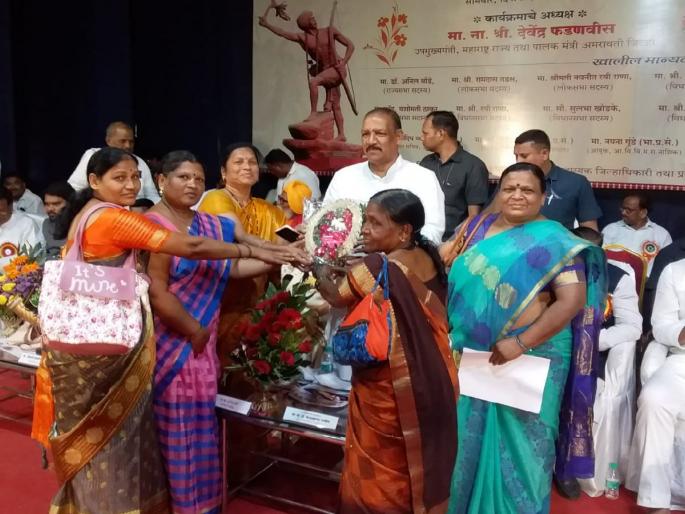 File reconsideration petitions against non-tribals in the state, Tribal Development Minister of Tribal Forum | राज्यात गैर आदिवासीविरोधात पुनर्विचार याचिका दाखल करा, ट्रायबल फोरमचे मंत्र्यांना साकडे File reconsideration petitions against non-tribals in the state, Tribal Development Minister of Tribal Forum | राज्यात गैर आदिवासीविरोधात पुनर्विचार याचिका दाखल करा, ट्रायबल फोरमचे मंत्र्यांना साकडे