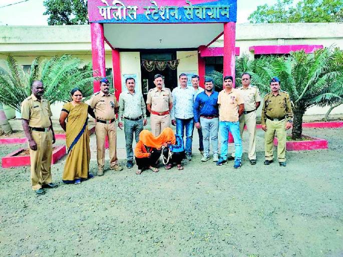 The burglar's 'brown-haired' pair was finally arrested | घरफोडी करणारी ‘भुऱ्या-चच्चू’ची जोडी अखेर जेरबंद The burglar's 'brown-haired' pair was finally arrested | घरफोडी करणारी ‘भुऱ्या-चच्चू’ची जोडी अखेर जेरबंद