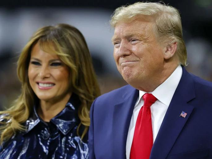 US President Donald Trump and First Lady Melania test positive for COVID19 | मोठी बातमी! अमेरिकेचे राष्ट्राध्यक्ष डोनाल़्ड ट्रम्प, पत्नी मेलानिया कोरोना पॉझिटिव्ह US President Donald Trump and First Lady Melania test positive for COVID19 | मोठी बातमी! अमेरिकेचे राष्ट्राध्यक्ष डोनाल़्ड ट्रम्प, पत्नी मेलानिया कोरोना पॉझिटिव्ह