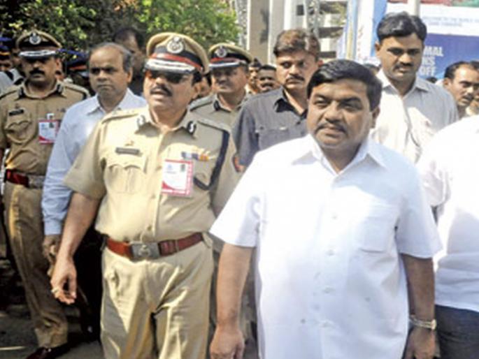 Diwali, police and r. R. Dad! | दिवाळी, पोलीस आणि आर. आर. आबा! Diwali, police and r. R. Dad! | दिवाळी, पोलीस आणि आर. आर. आबा!