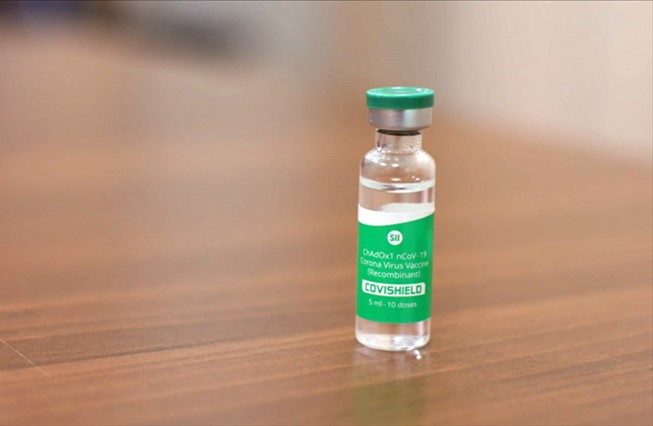 9 lakh doses of vaccine will come today, citizens above 45 years will get the second dose | लशींचे ९ लाख डोस आज येणार, ४५ वर्षांवरील नागरिकांना दुसरा डोस मिळणार 9 lakh doses of vaccine will come today, citizens above 45 years will get the second dose | लशींचे ९ लाख डोस आज येणार, ४५ वर्षांवरील नागरिकांना दुसरा डोस मिळणार