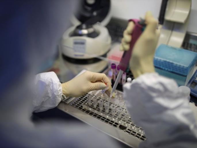 CoronaVirus: Medical examination of another woman from abroad! | CoronaVirus : विदेशातून आलेल्या आणखी एका महिलेची वैद्यकीय चाचणी! CoronaVirus: Medical examination of another woman from abroad! | CoronaVirus : विदेशातून आलेल्या आणखी एका महिलेची वैद्यकीय चाचणी!