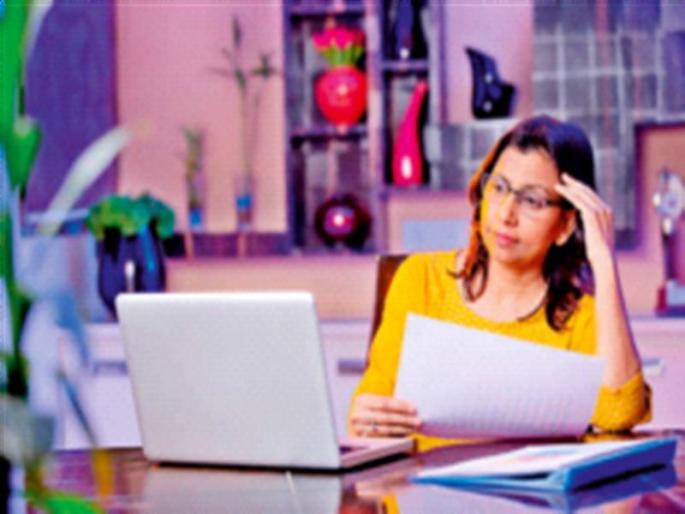 The Work from Home facility provides employment to married women | ‘वर्क फ्रॉम होम’च्या सुविधेमुळे विवाहित महिलांना मिळाले काम