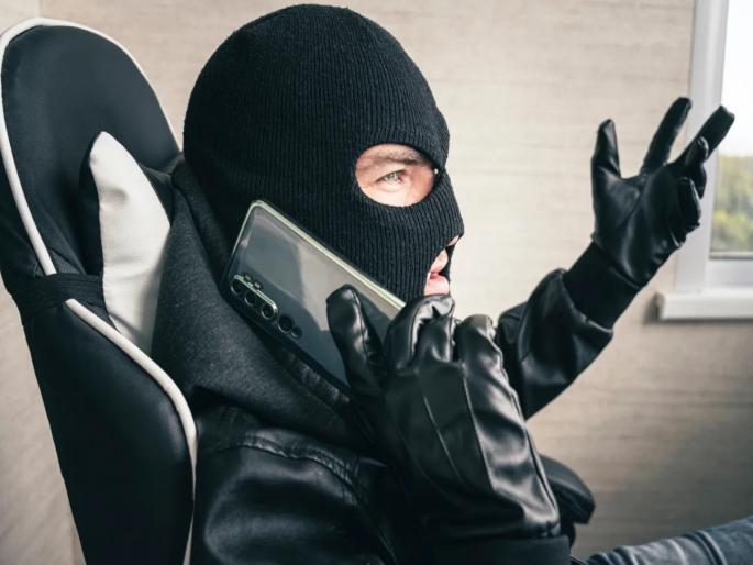 The account of ladki bahin yojana was cleared by the cyber criminals Cheating of a woman in Pune what really happened | ‘लाडक्या बहिणीं’चे खाते सायबर भामट्यांकडून साफ! पुण्यातील महिलेची फसवणूक, नेमकं काय घडलं The account of ladki bahin yojana was cleared by the cyber criminals Cheating of a woman in Pune what really happened | ‘लाडक्या बहिणीं’चे खाते सायबर भामट्यांकडून साफ! पुण्यातील महिलेची फसवणूक, नेमकं काय घडलं
