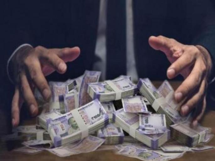 in mumbai using various guises investment and fear of arrest and goods senior citizens and highly educated people are also cheated by cyber fraudesters | गुंतवणूक, अटकेची भीती अन् सायबर भामटे मालामाल! ज्येष्ठ नागरिक, उच्च शिक्षितांचीही फसवणूक in mumbai using various guises investment and fear of arrest and goods senior citizens and highly educated people are also cheated by cyber fraudesters | गुंतवणूक, अटकेची भीती अन् सायबर भामटे मालामाल! ज्येष्ठ नागरिक, उच्च शिक्षितांचीही फसवणूक