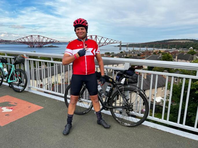 Pune cyclist sting in London History created by crossing 1540 km in the competition | पुण्याच्या सायकलपटूचा लंडनमध्ये डंका! स्पर्धेत १५४० किमी पार करून रचला इतिहास Pune cyclist sting in London History created by crossing 1540 km in the competition | पुण्याच्या सायकलपटूचा लंडनमध्ये डंका! स्पर्धेत १५४० किमी पार करून रचला इतिहास