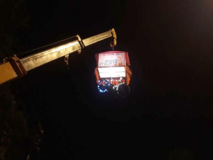 Attraction of 'Cycle Lantern' in Nashik, which created a new identity as a cycle hub | सायकल हब म्हणून नवी ओळख निर्माण करणार्या नाशिकमध्ये ‘सायकल कंदील’ ठरतोय आकर्षण Attraction of 'Cycle Lantern' in Nashik, which created a new identity as a cycle hub | सायकल हब म्हणून नवी ओळख निर्माण करणार्या नाशिकमध्ये ‘सायकल कंदील’ ठरतोय आकर्षण