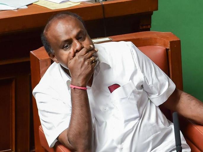 possibility of Congress-JDS will dissolve Karnataka assembly before floor taste | काँग्रेस-जेडीएसनं 'ती' खेळी केल्यास महाराष्ट्रासोबतच कर्नाटकातही निवडणूक! possibility of Congress-JDS will dissolve Karnataka assembly before floor taste | काँग्रेस-जेडीएसनं 'ती' खेळी केल्यास महाराष्ट्रासोबतच कर्नाटकातही निवडणूक!