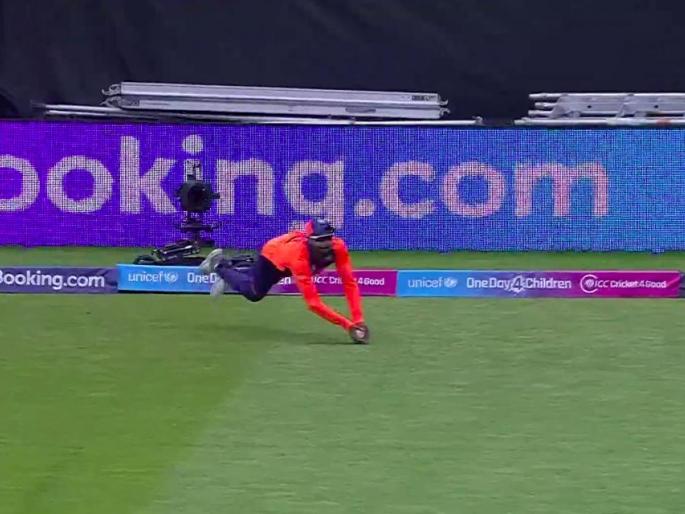 India Vs England, Latest News : India's 12th man give first success in match against England | India Vs England, Latest News : बाराव्या खेळाडूने मिळवून दिले भारताला पहिले यश