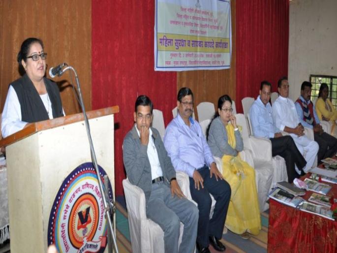 Awareness to stop oppression | अत्याचार थांबविण्यासाठी हवे प्रबोधन Awareness to stop oppression | अत्याचार थांबविण्यासाठी हवे प्रबोधन