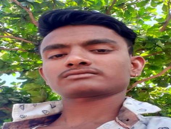 Dead youth found in evil river basin | बुराई नदीच्या पात्रात आढळला मृत तरुण