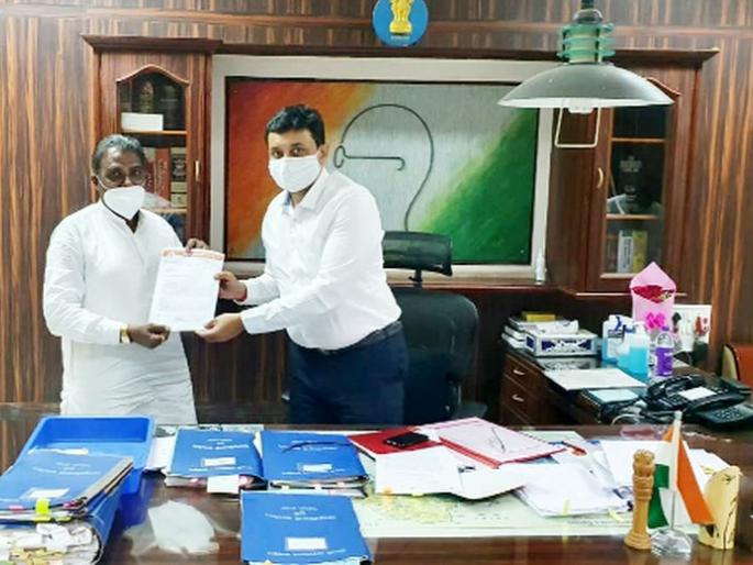 Stop the campaign to cut off power connections in Dhule district | धुळे जिल्ह्यातील वीज कनेक्शन तोडण्याची मोहिम थांबवा