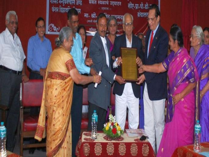 Arvind Inamdar had a loan agreement with Dhule | अरविंद इनामदारांचे होते धुळ्याशी ऋणानुबंध Arvind Inamdar had a loan agreement with Dhule | अरविंद इनामदारांचे होते धुळ्याशी ऋणानुबंध