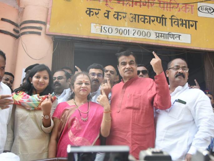future of the six Union Ministers is in EVM | सहा केंद्रीय मंत्र्यांचे भवितव्य ईव्हीएममध्ये झाले बंद future of the six Union Ministers is in EVM | सहा केंद्रीय मंत्र्यांचे भवितव्य ईव्हीएममध्ये झाले बंद