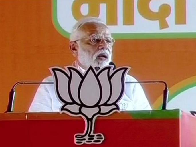 What did Modi in last five years? No alligations proved: Vadra | मोदींनी मागील पाच वर्षांत काय केले? एकही आरोप सिद्ध करू शकले नाहीत : वाड्रा What did Modi in last five years? No alligations proved: Vadra | मोदींनी मागील पाच वर्षांत काय केले? एकही आरोप सिद्ध करू शकले नाहीत : वाड्रा