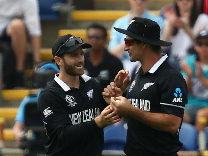 ICC World Cup 2019: New Zealand crash out Sri Lanka in 136 runs | ICC World Cup 2019 : न्यूझीलंडकडून श्रीलंकेचा १३६ धावांत खुर्दा