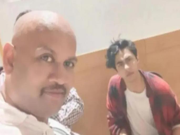 A complaint has been lodged against Kiran Gosavi, a witness in the Aryan Khan drugs case, at the Kelve police station for two years. | आर्यन खान ड्रग्ज प्रकरणातील साक्षीदार किरण गोसावी विरोधात केळवे पोलीस ठाण्यात फसवणूक प्रकरणी दोन वर्षांपासून तक्रार अर्ज पडून A complaint has been lodged against Kiran Gosavi, a witness in the Aryan Khan drugs case, at the Kelve police station for two years. | आर्यन खान ड्रग्ज प्रकरणातील साक्षीदार किरण गोसावी विरोधात केळवे पोलीस ठाण्यात फसवणूक प्रकरणी दोन वर्षांपासून तक्रार अर्ज पडून