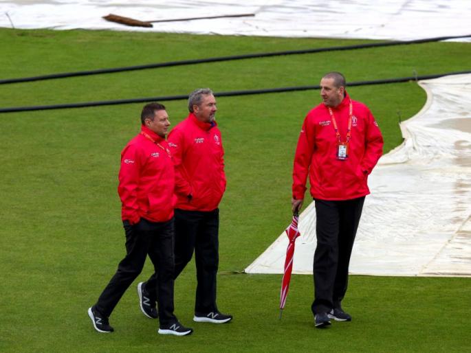 ICC World Cup 2019: Rains batting in Bangladesh-Sri Lanka match, one point each for both teams | ICC World Cup 2019 : बांगलादेश-श्रीलंका सामन्यात पावसाचीच दमदार बॅटींग, दोन्ही संघांना प्रत्येकी एक गुण