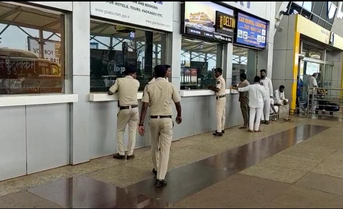 threat email at both airports in goa | त्या ‘ई मेल’ ने दोन्ही विमानतळावर उडवली खळबळ threat email at both airports in goa | त्या ‘ई मेल’ ने दोन्ही विमानतळावर उडवली खळबळ