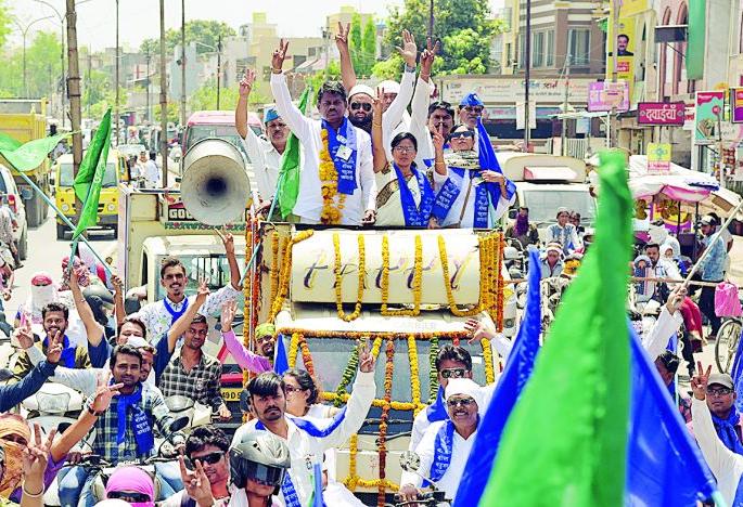 In Nagpur Sagar Dabrase's Jhanjhawati Rally | नागपुरात सागर डबरासेंची झंझावती प्रचार रॅली