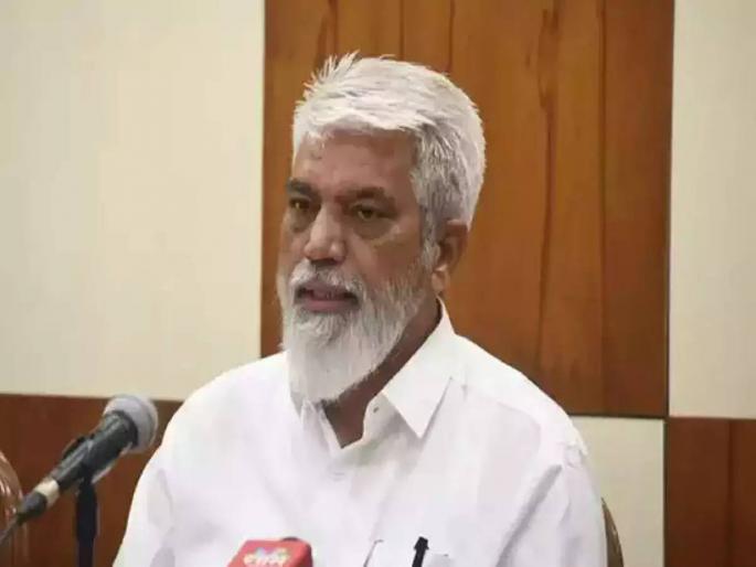 Drug mafia Lalit Patil entered Matoshree and tied Shivbandhan | ड्रग्ज माफिया ललित पाटीलचा मातोश्रीवरच प्रवेश आणि बांधले शिवबंधन; दादा भुसे यांचे प्रत्युत्तर Drug mafia Lalit Patil entered Matoshree and tied Shivbandhan | ड्रग्ज माफिया ललित पाटीलचा मातोश्रीवरच प्रवेश आणि बांधले शिवबंधन; दादा भुसे यांचे प्रत्युत्तर