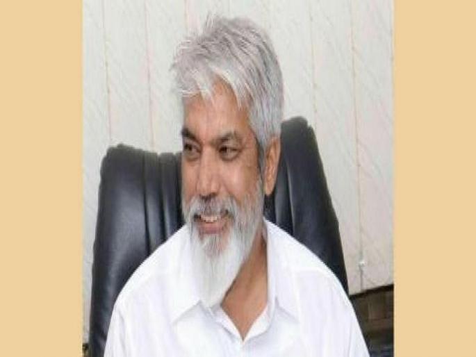 Agriculture Minister Dada Bhuse will give seeds on farmers' fields | शेतक-यांच्या शेतावर बियाणे देणार-कृषिमंत्री दादा भुसे Agriculture Minister Dada Bhuse will give seeds on farmers' fields | शेतक-यांच्या शेतावर बियाणे देणार-कृषिमंत्री दादा भुसे