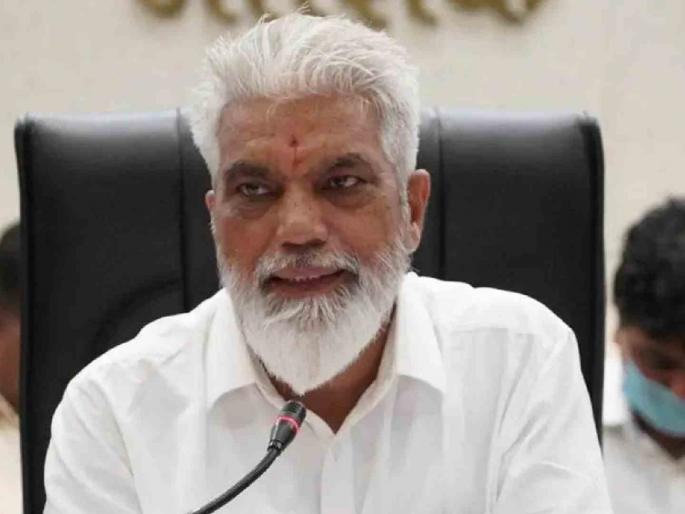What will those who come with the golden spoon know the value of help? says Dada bhuse | सोन्याचा चमचा घेउन आलेल्यांना मदतीचे मूल्य काय कळणार?; दादा भुसे What will those who come with the golden spoon know the value of help? says Dada bhuse | सोन्याचा चमचा घेउन आलेल्यांना मदतीचे मूल्य काय कळणार?; दादा भुसे