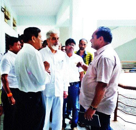 College inspection by Bhusay | भुसे यांच्याकडून कॉलेजची पाहणी