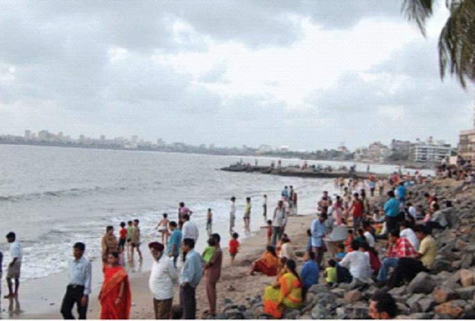 There will be a viewing gallery at Dadar Chowpatty, a boon for tourists | दादर चौपाटीवर होणार व्ह्युविंग गॅलरी, पर्यटकांसाठी पर्वणी There will be a viewing gallery at Dadar Chowpatty, a boon for tourists | दादर चौपाटीवर होणार व्ह्युविंग गॅलरी, पर्यटकांसाठी पर्वणी