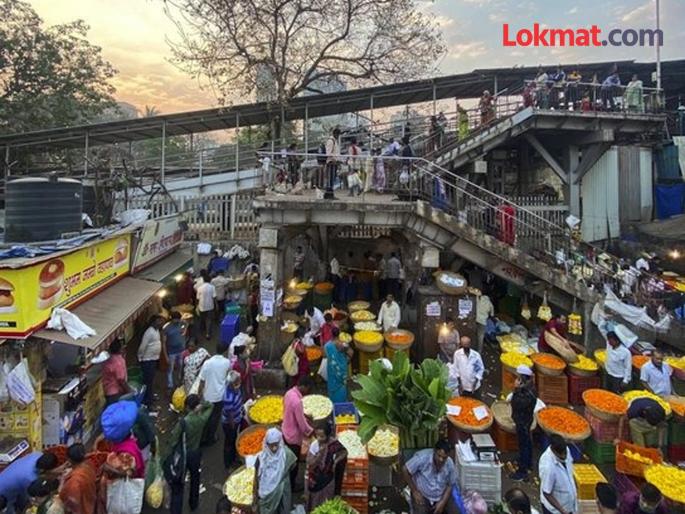 shopping spree during diwali shevanti explodes in city markets price crosses rs 400 per kg | दिवाळीत खरेदीचा ‘फुलोरा’; शहरातील बाजारपेठांमध्ये शेवंतीचा धमाका, किलोचा भाव ४०० पार shopping spree during diwali shevanti explodes in city markets price crosses rs 400 per kg | दिवाळीत खरेदीचा ‘फुलोरा’; शहरातील बाजारपेठांमध्ये शेवंतीचा धमाका, किलोचा भाव ४०० पार