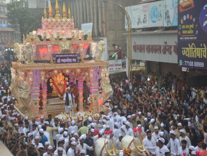 Shrimant Dagdusheth Bappa will leave in the immersion procession this year also at 4 pm | Dagdusheth Ganpati: श्रीमंत दगडूशेठचे बाप्पा विसर्जन मिरवणुकीत यंदाही दुपारी ४ वाजता निघणार Shrimant Dagdusheth Bappa will leave in the immersion procession this year also at 4 pm | Dagdusheth Ganpati: श्रीमंत दगडूशेठचे बाप्पा विसर्जन मिरवणुकीत यंदाही दुपारी ४ वाजता निघणार