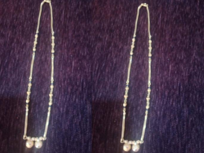 Pushpa who stole Mangalsutra from Yogeshwari Devi's door in Ambajogai was chained | आंबाजोगाईत योगेश्वरी देवीच्या दारातून मंगळसूत्र चोरणाऱ्या पुष्पाला बेड्या Pushpa who stole Mangalsutra from Yogeshwari Devi's door in Ambajogai was chained | आंबाजोगाईत योगेश्वरी देवीच्या दारातून मंगळसूत्र चोरणाऱ्या पुष्पाला बेड्या