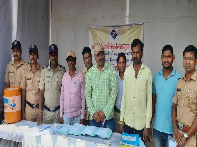 Cash of one and a half lakh seized in Sangliwadi, action taken by SST team at check post | सांगलीवाडीत साडे दहा लाखाची रोकड जप्त, एसएसटी पथकाकडून तपासणी नाक्यावर कारवाई Cash of one and a half lakh seized in Sangliwadi, action taken by SST team at check post | सांगलीवाडीत साडे दहा लाखाची रोकड जप्त, एसएसटी पथकाकडून तपासणी नाक्यावर कारवाई