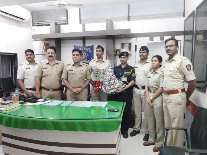 Hello, At Panchavati Naka roming terrorist! | हॅलो, पंचवटी नाका येथे दहशतवादी फिरतोय ! Hello, At Panchavati Naka roming terrorist! | हॅलो, पंचवटी नाका येथे दहशतवादी फिरतोय !