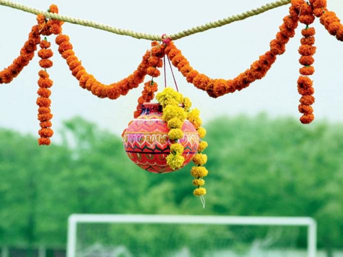 CoronaVirus corona crisis affects dahi handi festival | CoronaVirus News: कोरोनामुळे ‘ढाक्कुमाकुम’वर विरजण; दहीहंडीला आज शुकशुकाट CoronaVirus corona crisis affects dahi handi festival | CoronaVirus News: कोरोनामुळे ‘ढाक्कुमाकुम’वर विरजण; दहीहंडीला आज शुकशुकाट