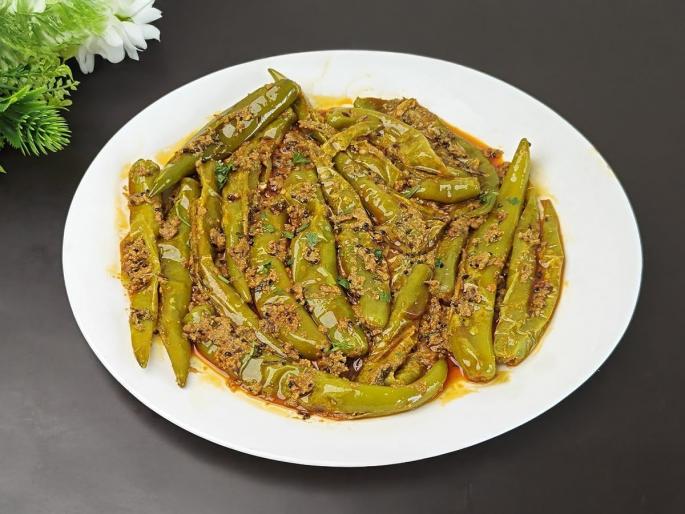 dahi mirchi recipe, how to make dahi mirchi, dahi mirchi recipe in Marathi  | तोंडाला चव आणणारी झणझणीत दही बेसन मिरची! मिळमिळीत जेवणही होईल एकदम चविष्ट...