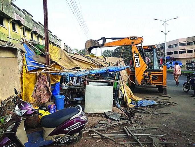 Badge to take action against unauthorized construction | अनधिकृत बांधकामांवर डहाणूत कारवाईचा बडगा Badge to take action against unauthorized construction | अनधिकृत बांधकामांवर डहाणूत कारवाईचा बडगा