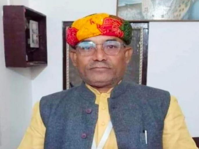 bjp mla dal bahadur kori passed away due to coronavirus | CoronaVirus: उत्तर प्रदेशातील भाजप आमदाराचा कोरोनामुळे मृत्यू; राम मंदिर आंदोलनात सक्रीय सहभाग bjp mla dal bahadur kori passed away due to coronavirus | CoronaVirus: उत्तर प्रदेशातील भाजप आमदाराचा कोरोनामुळे मृत्यू; राम मंदिर आंदोलनात सक्रीय सहभाग