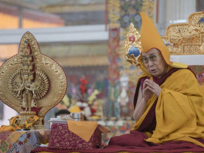 dalai lama being followed by a chinese woman increased security for clergy detective arrested | दलाई लामा यांच्यावर चीनची महिलेद्वारे पाळत? धर्मगुरूंच्या सुरक्षेत वाढ; गुप्तहेर अटकेत dalai lama being followed by a chinese woman increased security for clergy detective arrested | दलाई लामा यांच्यावर चीनची महिलेद्वारे पाळत? धर्मगुरूंच्या सुरक्षेत वाढ; गुप्तहेर अटकेत