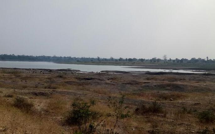 malegaon : only one month water stock in dam | कुरळा लघुपाटबंधारे प्रकल्पात महिनाभर पुरेल एवढाच जलसाठा! malegaon : only one month water stock in dam | कुरळा लघुपाटबंधारे प्रकल्पात महिनाभर पुरेल एवढाच जलसाठा!