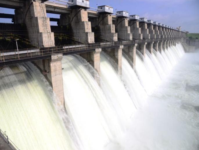 Water scarcity, but lack of water scarcity | पाणी मुबलक, पण जलनियोजनाअभावी टंचाई