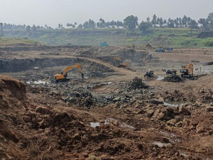 Fear among farmers regarding the new dam in Mysal Sangli | Sangli: म्हैसाळच्या नवीन धरणाबाबत शेतकऱ्यांमध्ये भीती Fear among farmers regarding the new dam in Mysal Sangli | Sangli: म्हैसाळच्या नवीन धरणाबाबत शेतकऱ्यांमध्ये भीती