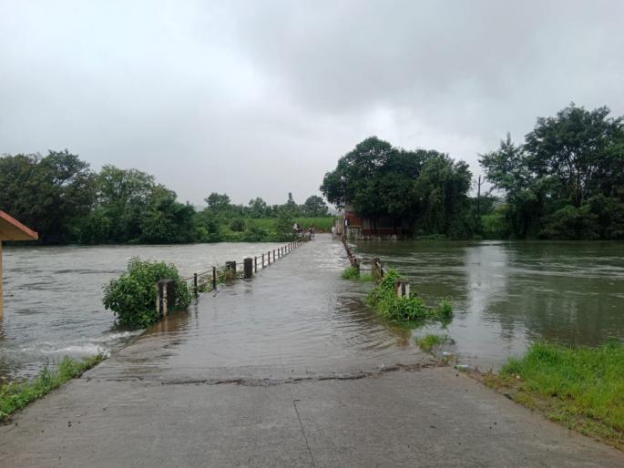 pune news Flood in Pawana river: Kothurne bridge under water, communication with villages lost | पवना नदीला पूर: कोथुर्णे पूल पाण्याखाली, गावांचा संपर्क तुटला pune news Flood in Pawana river: Kothurne bridge under water, communication with villages lost | पवना नदीला पूर: कोथुर्णे पूल पाण्याखाली, गावांचा संपर्क तुटला