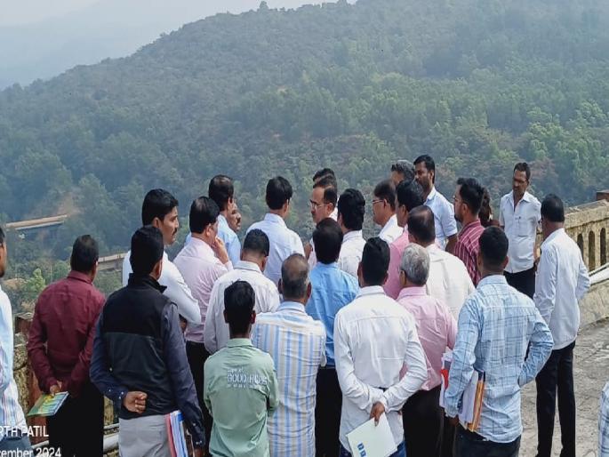 Committee inspects Kalammawadi dam leakage in Kolhapur district, Chairman T. N. Munde gives important information | Kolhapur: काळम्मावाडी धरण गळतीची समितीने केली पाहणी, अध्यक्ष टी. एन. मुंडे यांनी दिली महत्वाची माहिती Committee inspects Kalammawadi dam leakage in Kolhapur district, Chairman T. N. Munde gives important information | Kolhapur: काळम्मावाडी धरण गळतीची समितीने केली पाहणी, अध्यक्ष टी. एन. मुंडे यांनी दिली महत्वाची माहिती